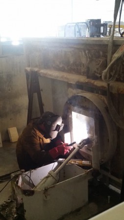 Reparación mesa de corte (Aplicación de soldadura).