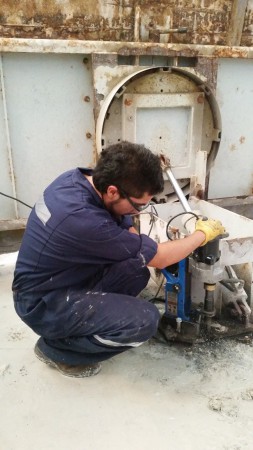 Raparación mesa de corte (Aplicación Taladro Magnético)